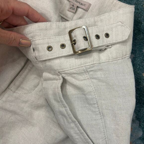 Banana Republic Shorts Women  6 Beige Linen High Rise Pleated Belted side Buckle - Picture 3 of 16